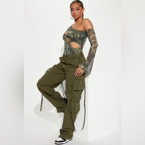 Fashion nova cargo pants